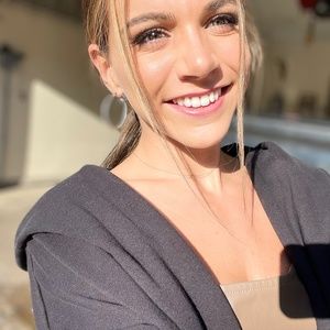 Meet your Posher, Nikki
